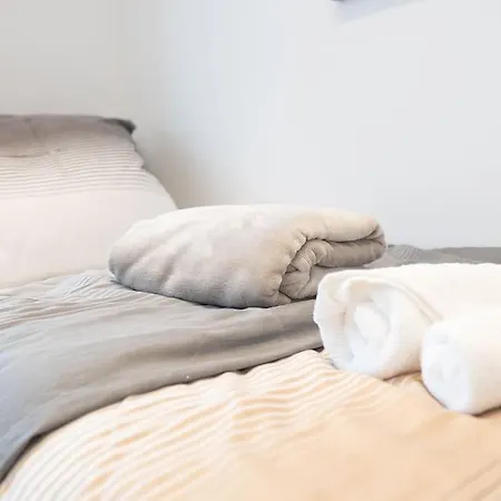 Апартаменты Kj Ferienwohnung Zentral - Swimming Pool - Balkon - Parkplatz