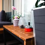 Kj Ferienwohnung Zentral - Swimming Pool - Balkon - Parkplatz * Augsburg