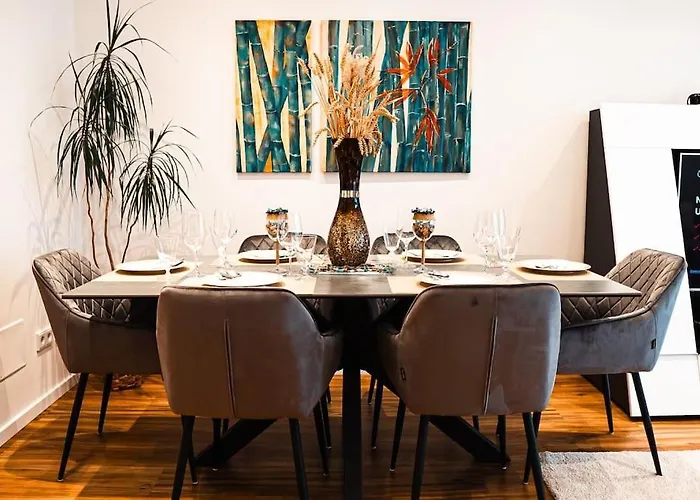 Kj Ferienwohnung Zentral - Swimming Pool - Balkon - Parkplatz Апартаменты